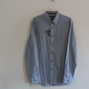 Classic fit dress shirt